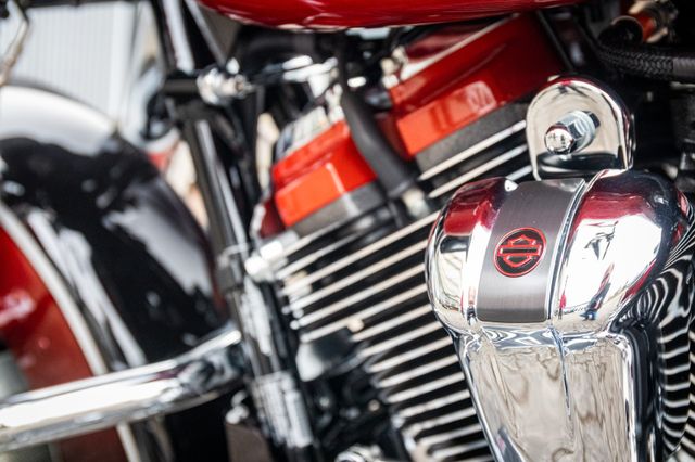 Fahrzeugabbildung Harley-Davidson CVO STREET GLIDE 117 FLHXSE MY21 - JEKILL&HYDE -