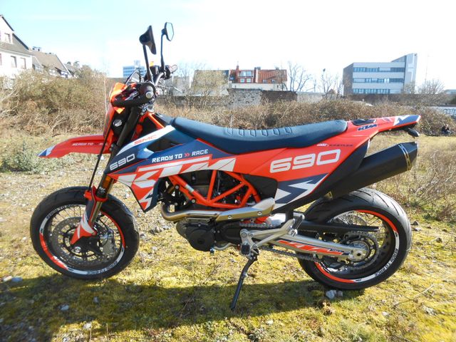 KTM 690 SMC R  2024 auch A2 "KÖSTLER EDITION 1"