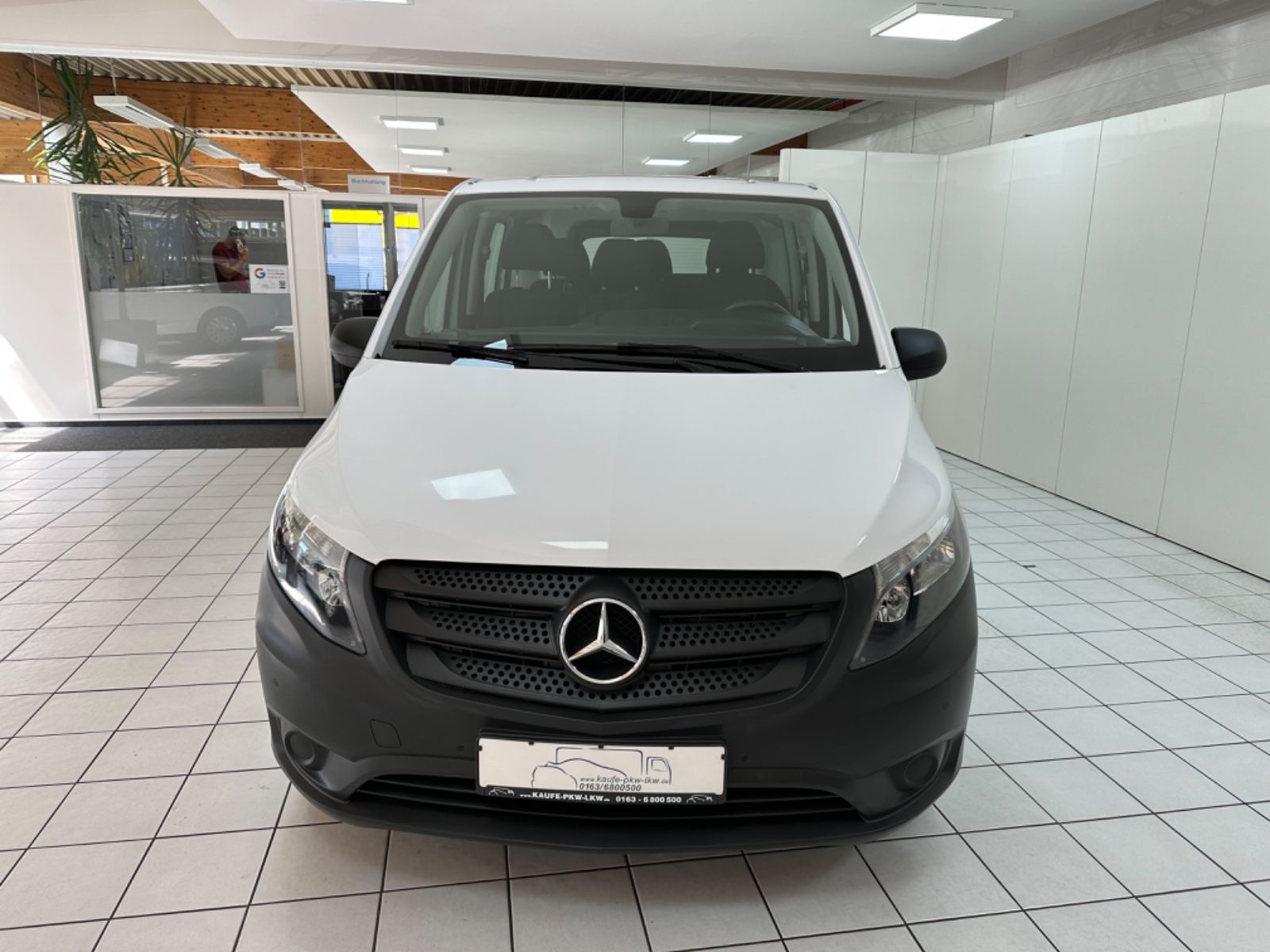 Fahrzeugabbildung Mercedes-Benz Vito Mixto 111 CDI FWD *extralang*PDC*