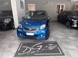 Smart SMART FORFOUR 0.9 TWINAMIC TURBO BRABUS - blaue Smart ForFour