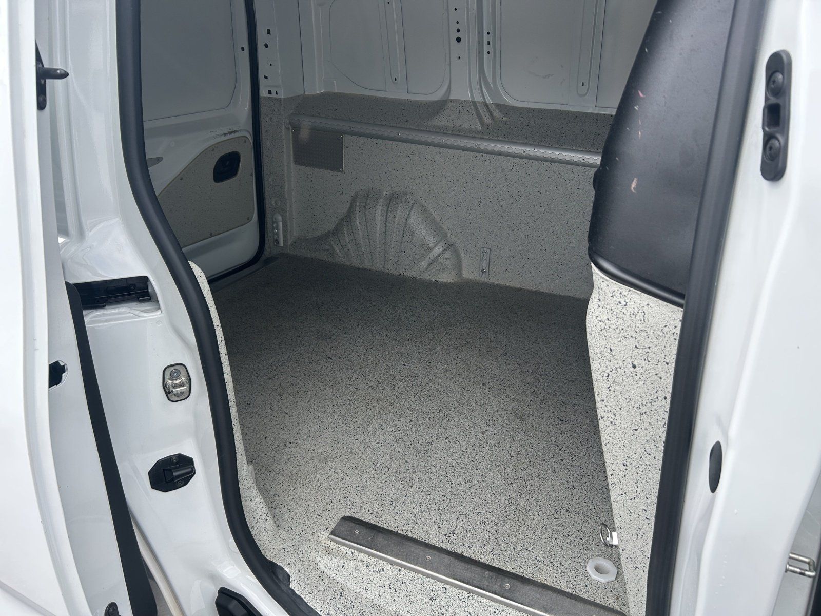Fahrzeugabbildung Opel Combo Cargo 1.5 D Edition (EURO 6d)
