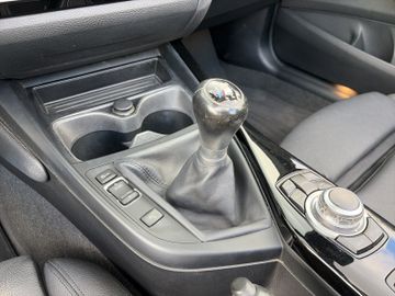 BMW 218 - 10