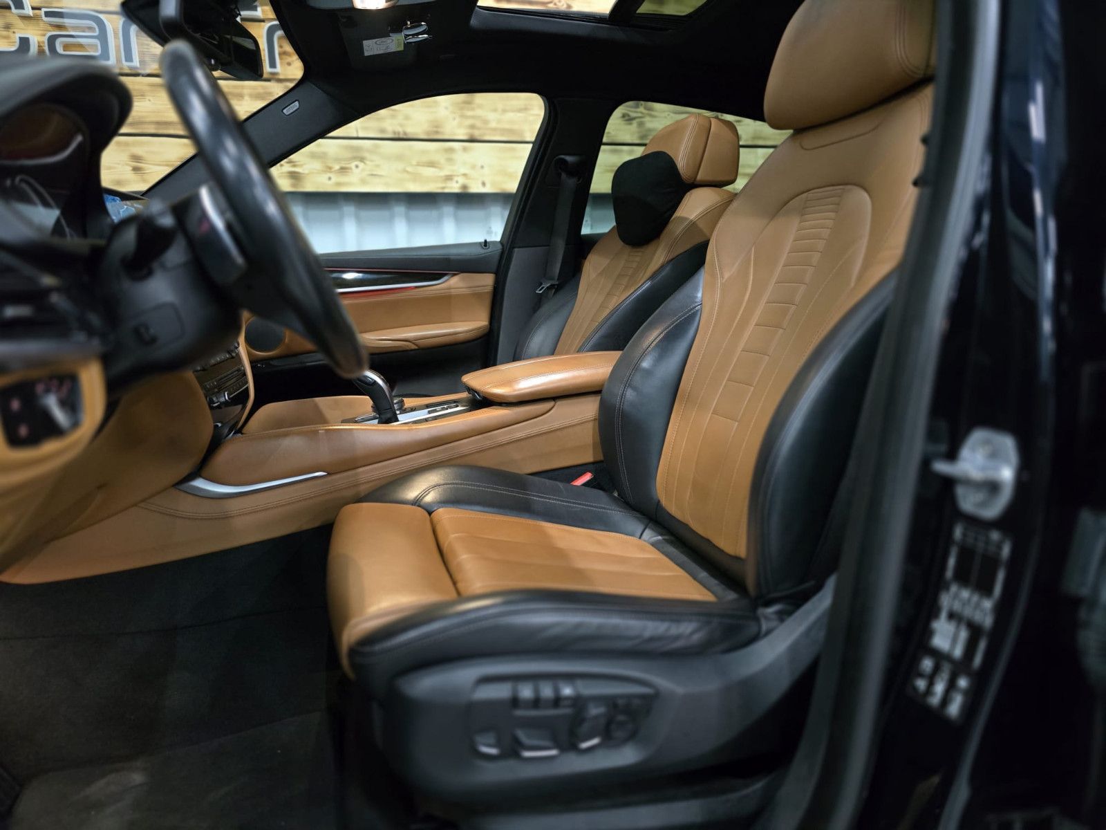 Fahrzeugabbildung BMW X6 xDrive 30d M-Paket/Schiebedach/GARANTIE+TÜV