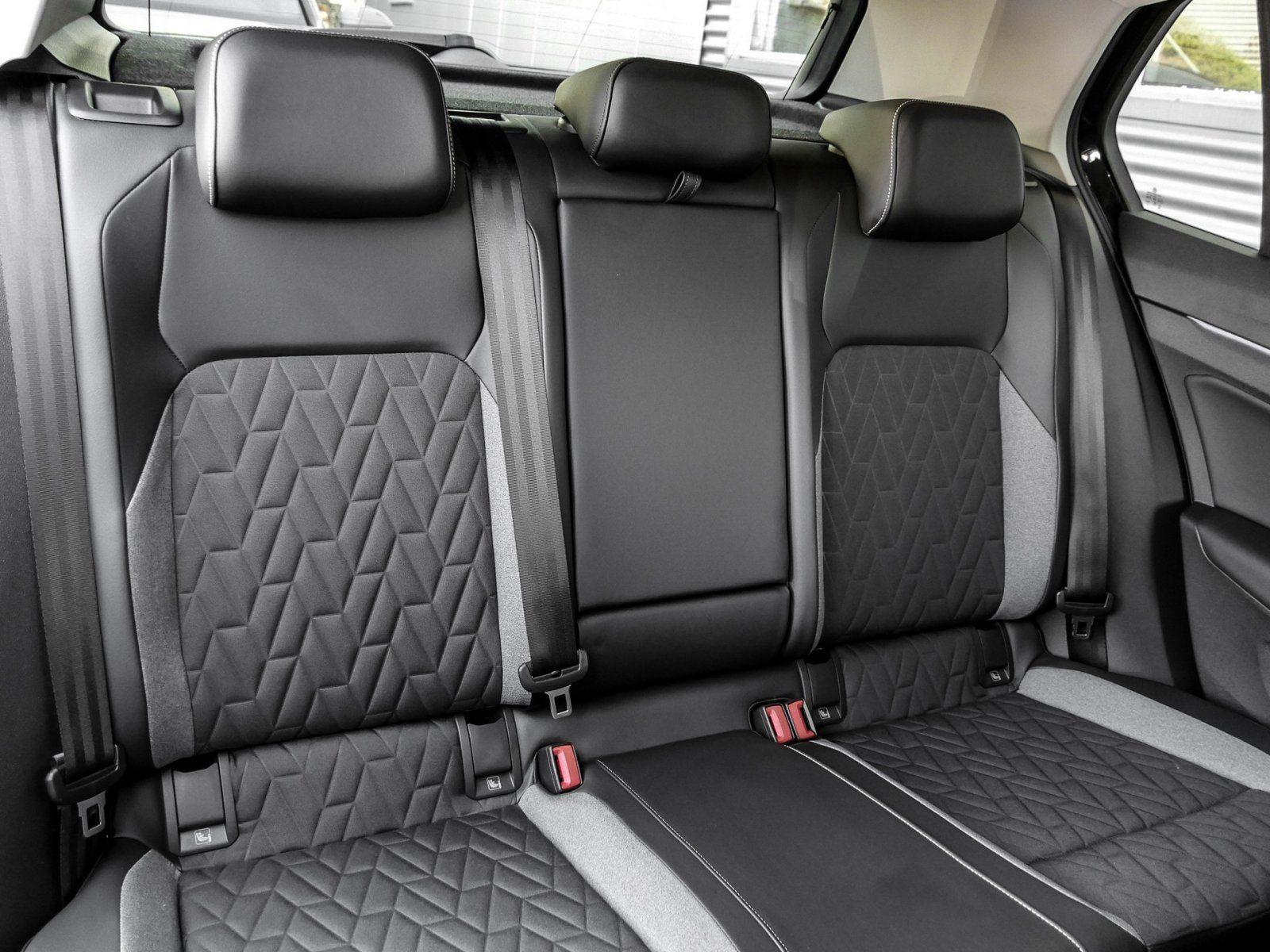 Volkswagen Golf VIII 1.5 TSI Life GOAL ACC AHK LED NAVI CLI, миниатюра 3