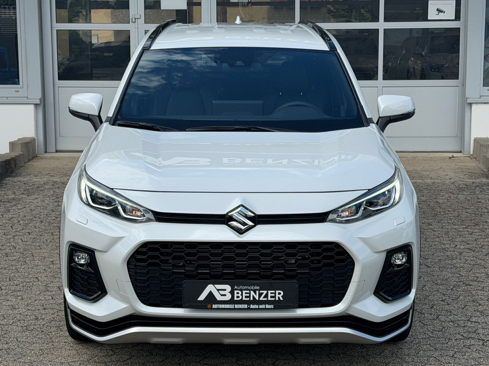 Fahrzeugabbildung Suzuki Across 2.5 Plug-In Hybrid Comfort+ E-Four/ACC/