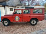 Land Rover Serie 2 A 109, Motor komplett neu aufgebaut - Land Rover Serie II mit Benzin-Antrieb