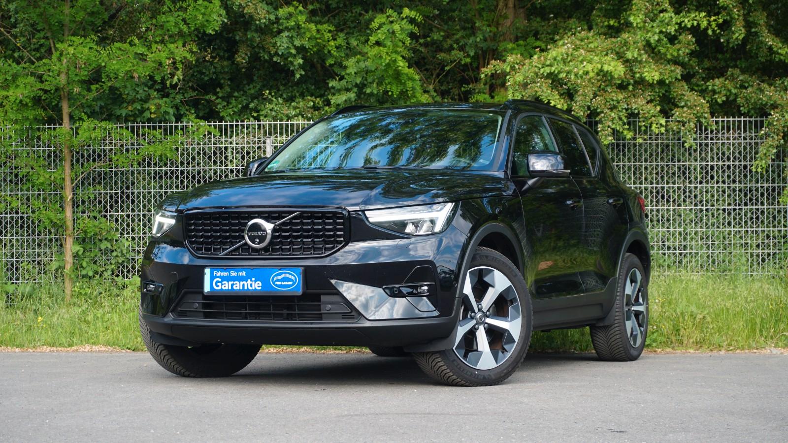 Volvo XC40 Plus Dark PilotAssist/360°/H&K/TWA/Keyless