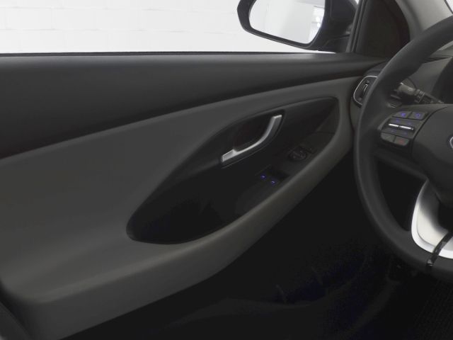 i30 SELECT+LED TAGFAHRLICHT+KLIMAANLAGE+ALARMANL