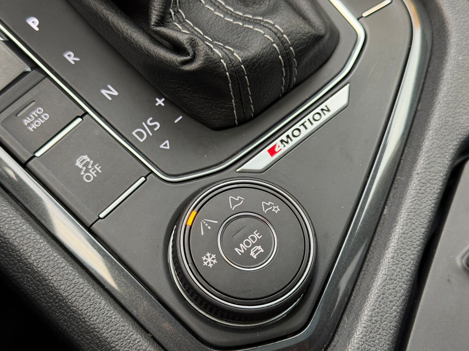 Fahrzeugabbildung Volkswagen Tiguan Allspace Highline 4Motion/R-LINE/PANO/LED