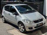 Mercedes-Benz A -Klasse A150*2.Hand*Klima*PDC Hinten* - Mercedes-Benz A 150 in Wuppertal