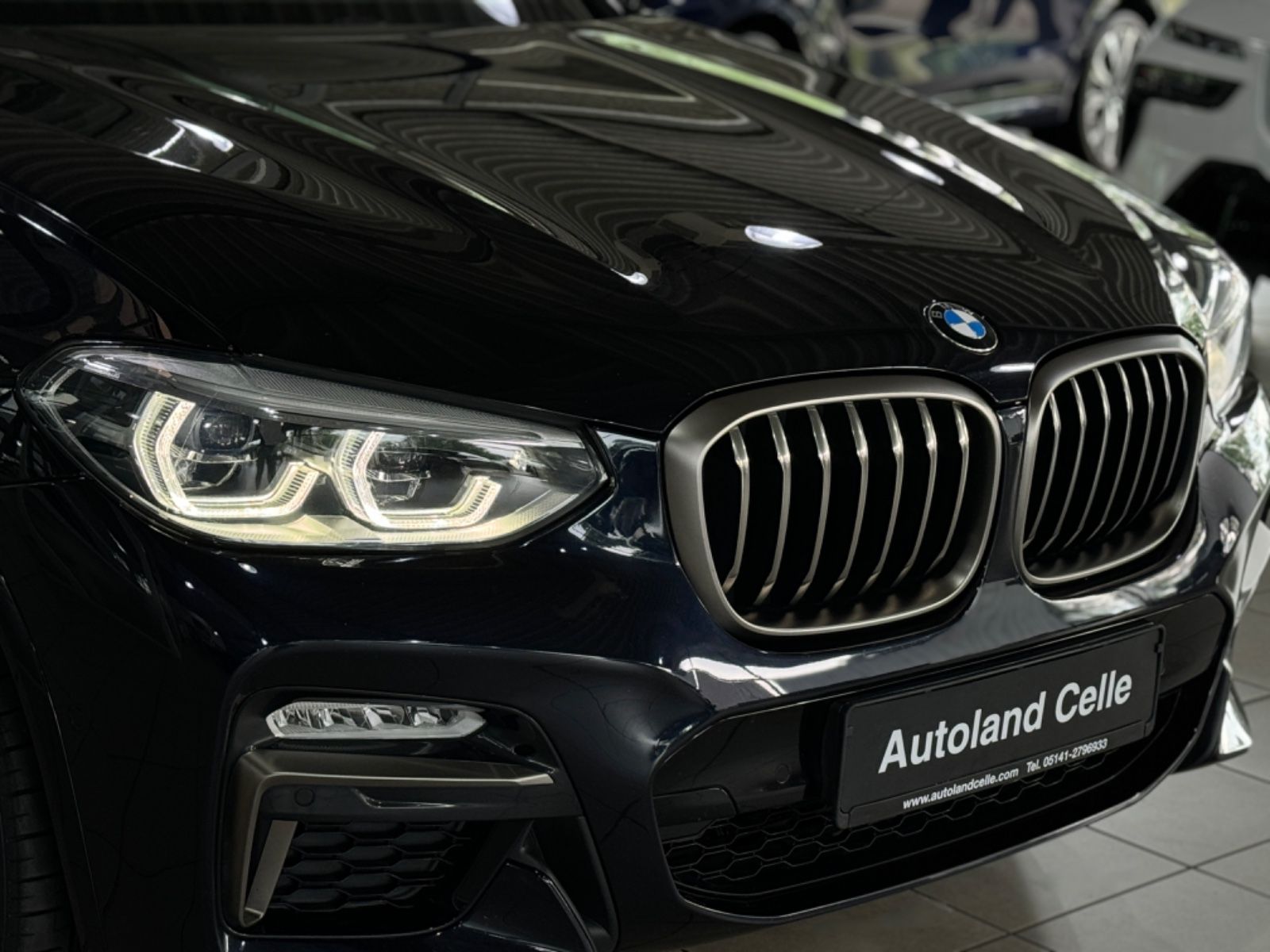 Fahrzeugabbildung BMW X3  M40i Kamera Panorama HUD HiFi Komfort Alarm