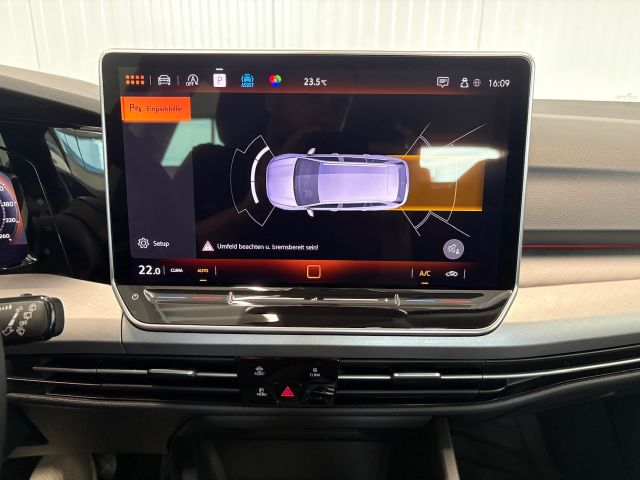 Golf VIII Variant Life 1.5 eTSI DSG LED ACC