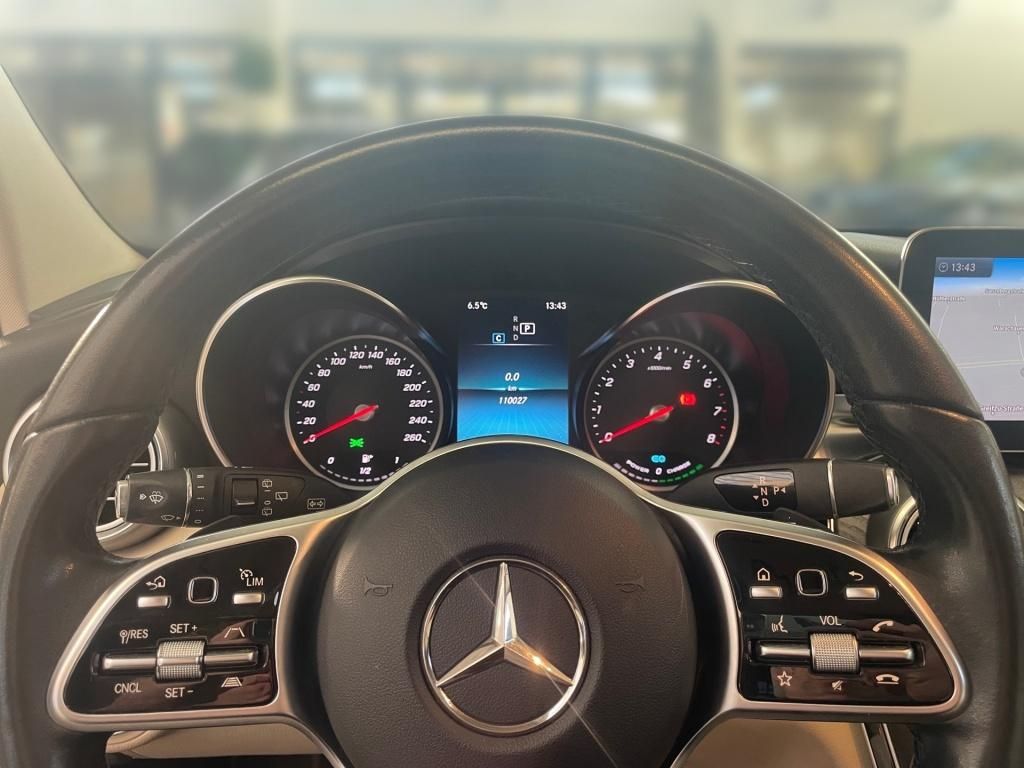 Fahrzeugabbildung Mercedes-Benz C 300 T Avantg. Night ACC Pano 360° Airmatic LED