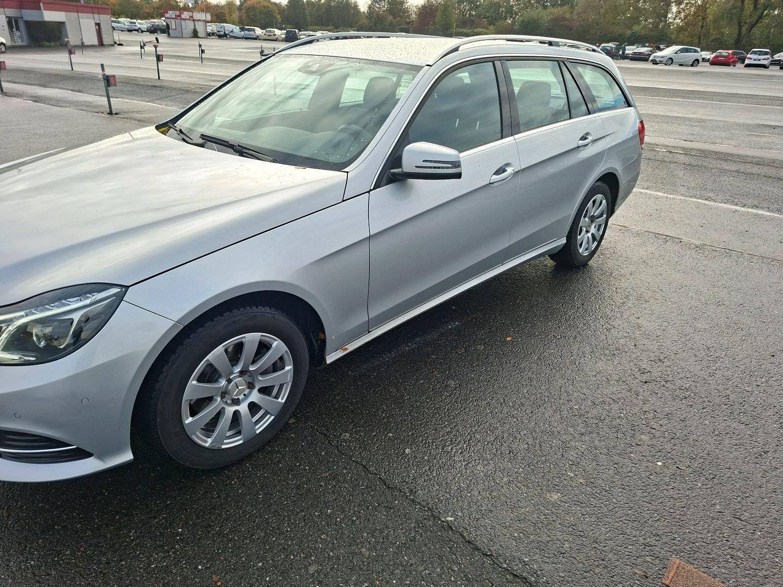Mercedes-Benz 200 2015 — rear view