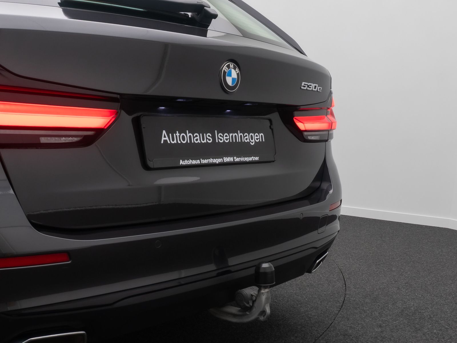 Fahrzeugabbildung BMW 530e Panorama Alarm DAB H/K Leder Sport 19Zoll