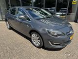 Opel Astra 1.4 Turbo Cosmo*Navigatie* - Opel Astra mit Benzin-Antrieb