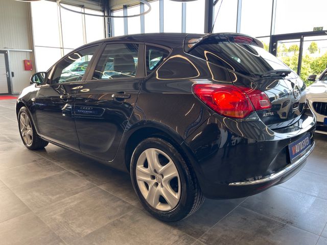Opel Astra J Lim. 5-trg. Energy *TEMPOMAT*LKHZ*AHK*