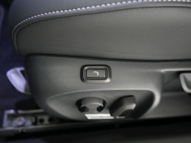 Passat Variant R-LINE TDI DSG+MATRIX-LED+AHK+NAV