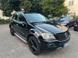 Mercedes-Benz ML 320 CDI  AMG Optik - Mercedes-Benz ML 320: AMG