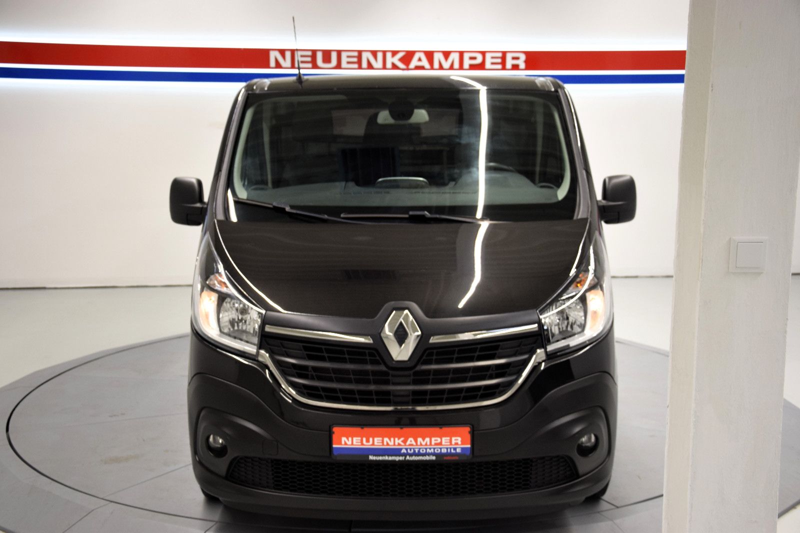 Fahrzeugabbildung Renault Trafic Kasten L1H1 3,0t Komfort Navi Klima Bluet