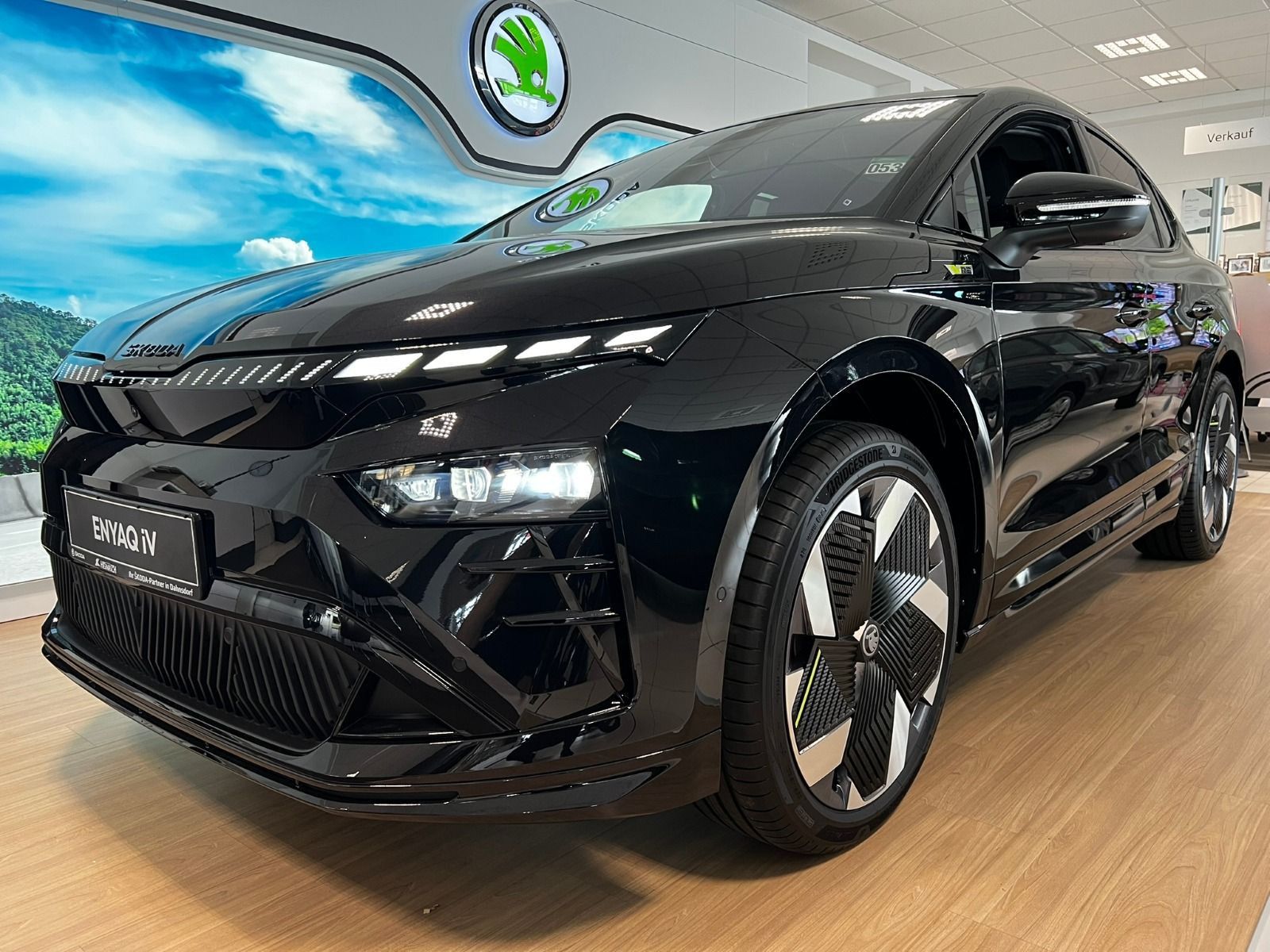 Fahrzeugabbildung SKODA Enyaq Coupé RS360°Cam*Head-Up*AHK*Canton*21Zoll