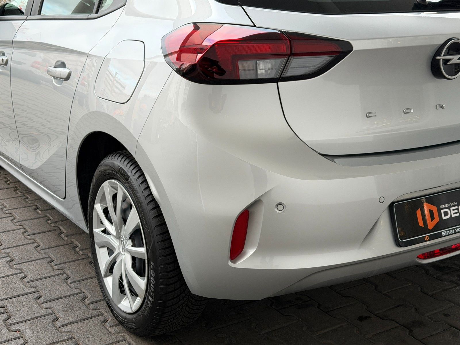 Fahrzeugabbildung Opel Corsa F Edition 100PS LED/Allwetter/Parkpilot!