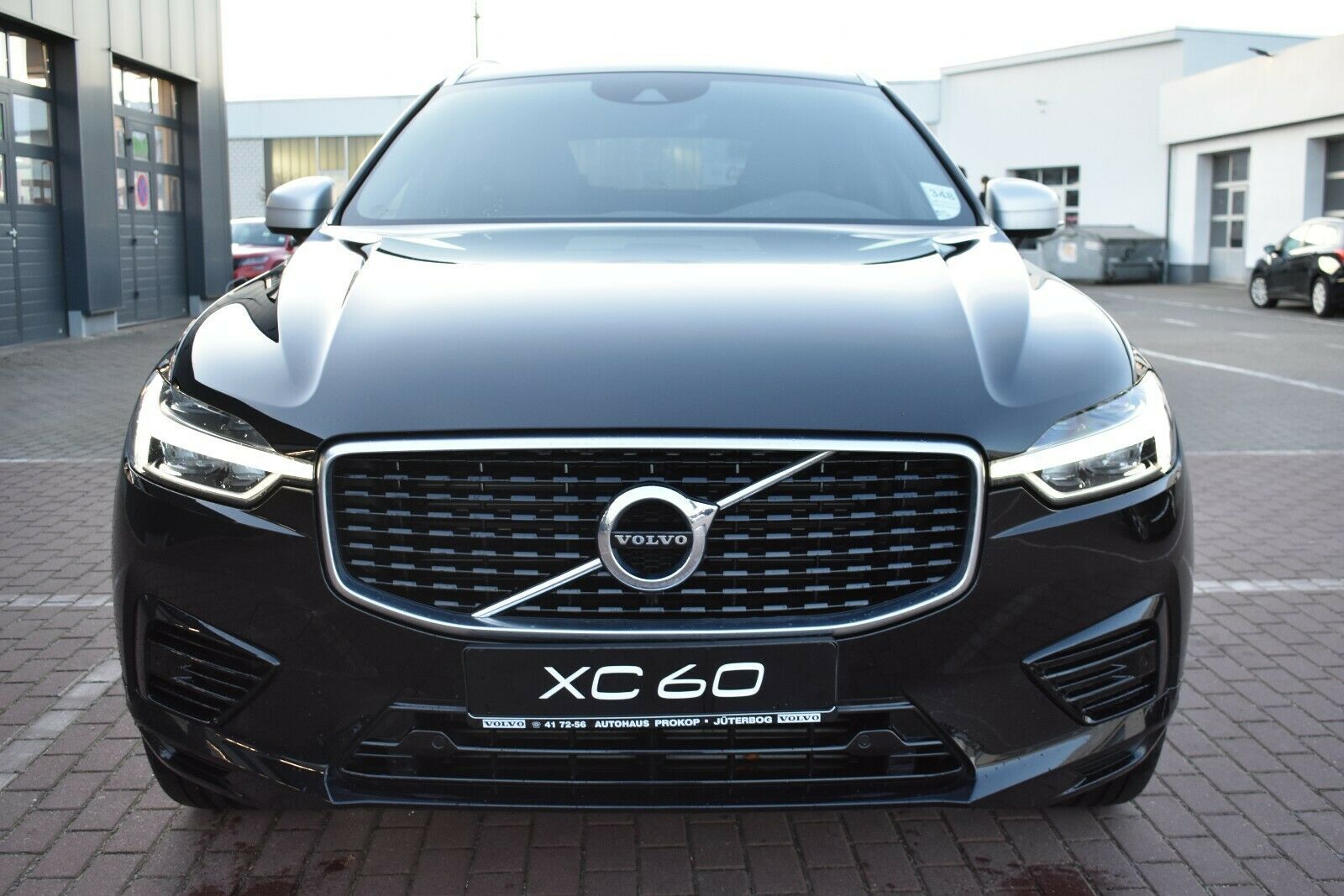 Fahrzeugabbildung Volvo XC60 T8 Twin Engine R-Design*RFK*Lhzg*Mietkauf