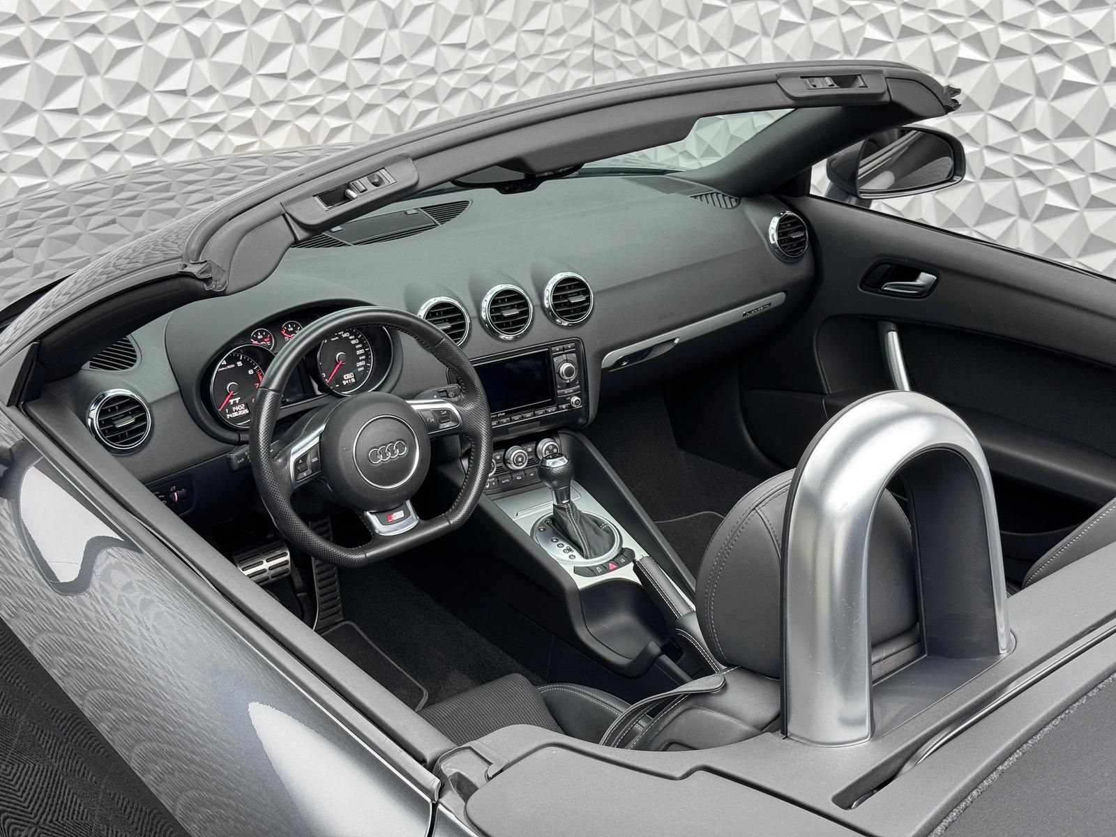 Fahrzeugabbildung Audi TT 2.0 TFSI QUATTRO/S-LINE/S-TRONIC/LIEBHABERSTK