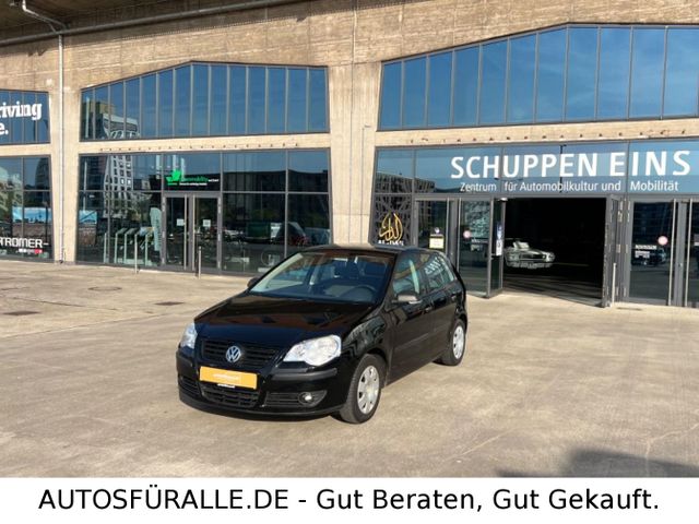 Volkswagen Polo IV*Trendline*Klima*SH-gepfl.*AHK*SHZ*TOP!