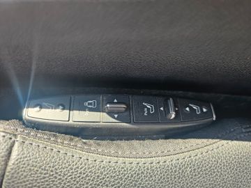 Mercedes E 250 - 5