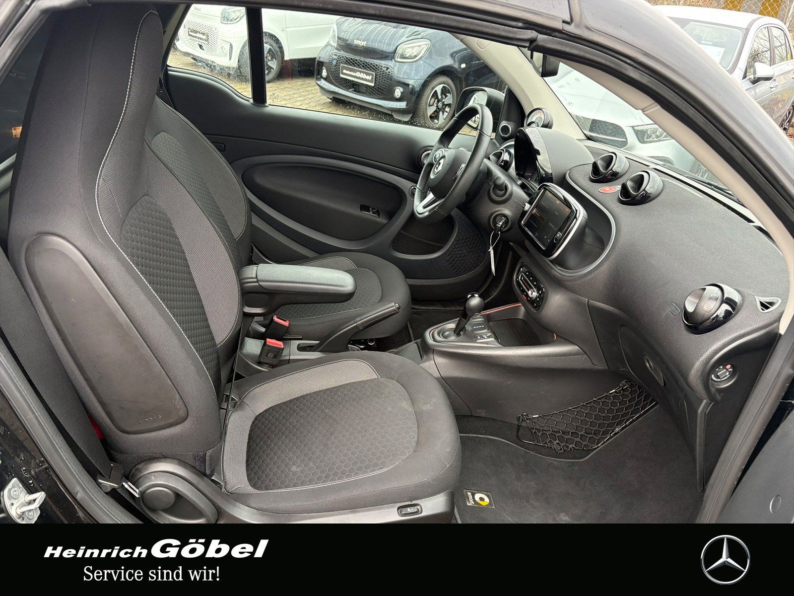 Fahrzeugabbildung Smart Smart EQ Cabrio*EXCLUSIVE-PAKET*CARPLAY*AMBIENTE