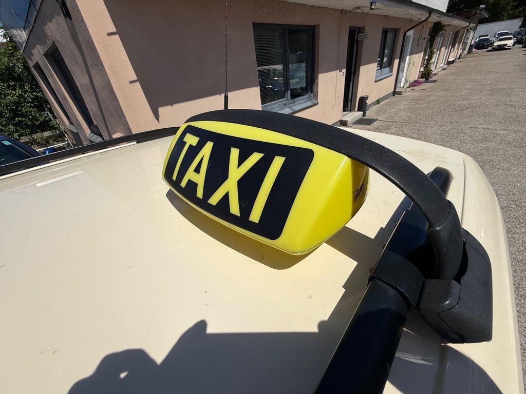 Image of Volkswagen Touran