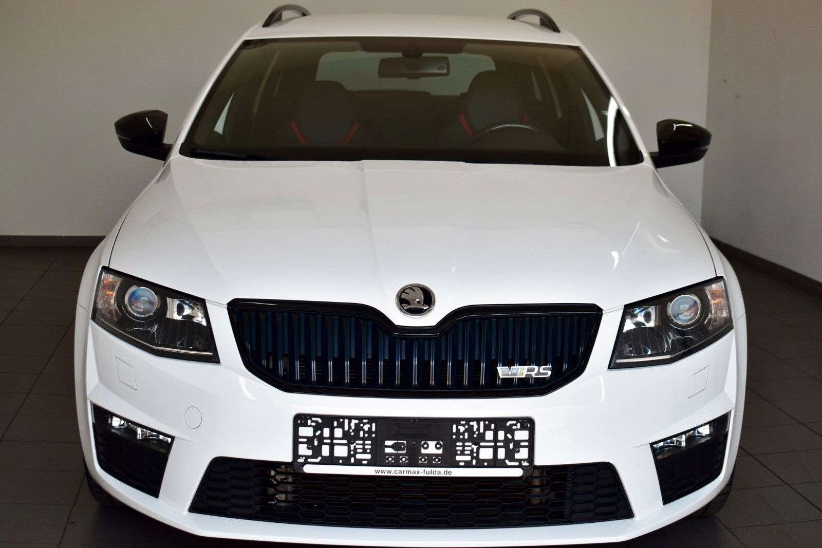 Fahrzeugabbildung SKODA Octavia Combi RS,T.Leder,Navi,BiXenon,SH,SR+WR