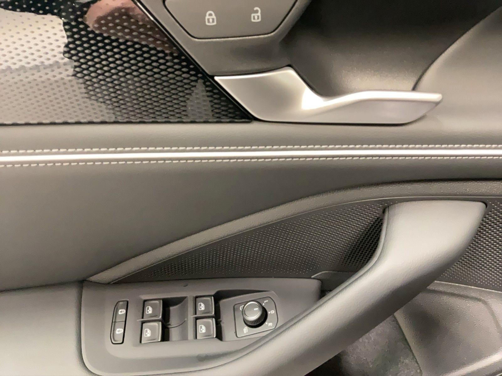 Volkswagen Passat Variant - Bild 8