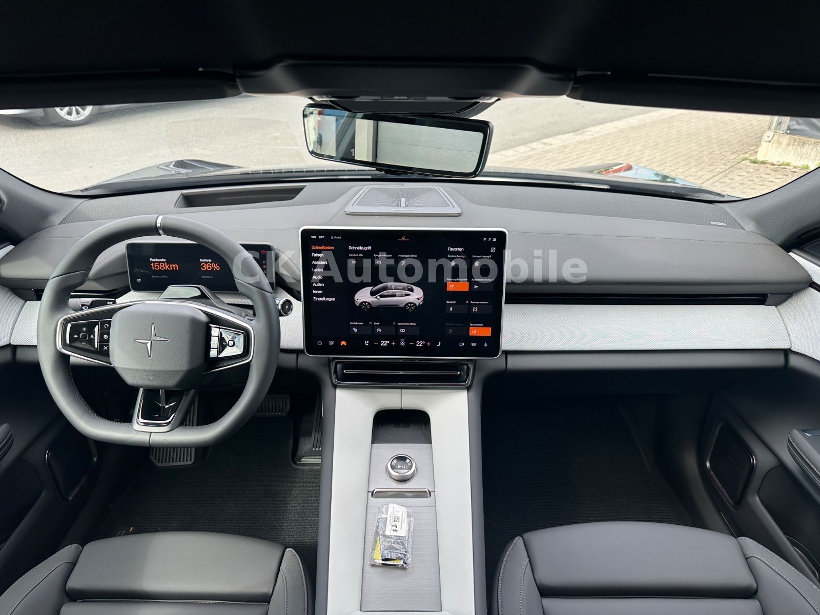 Fahrzeugabbildung Polestar 4 LRDM 400 kW Long Range Dual/Pano/Head-Up