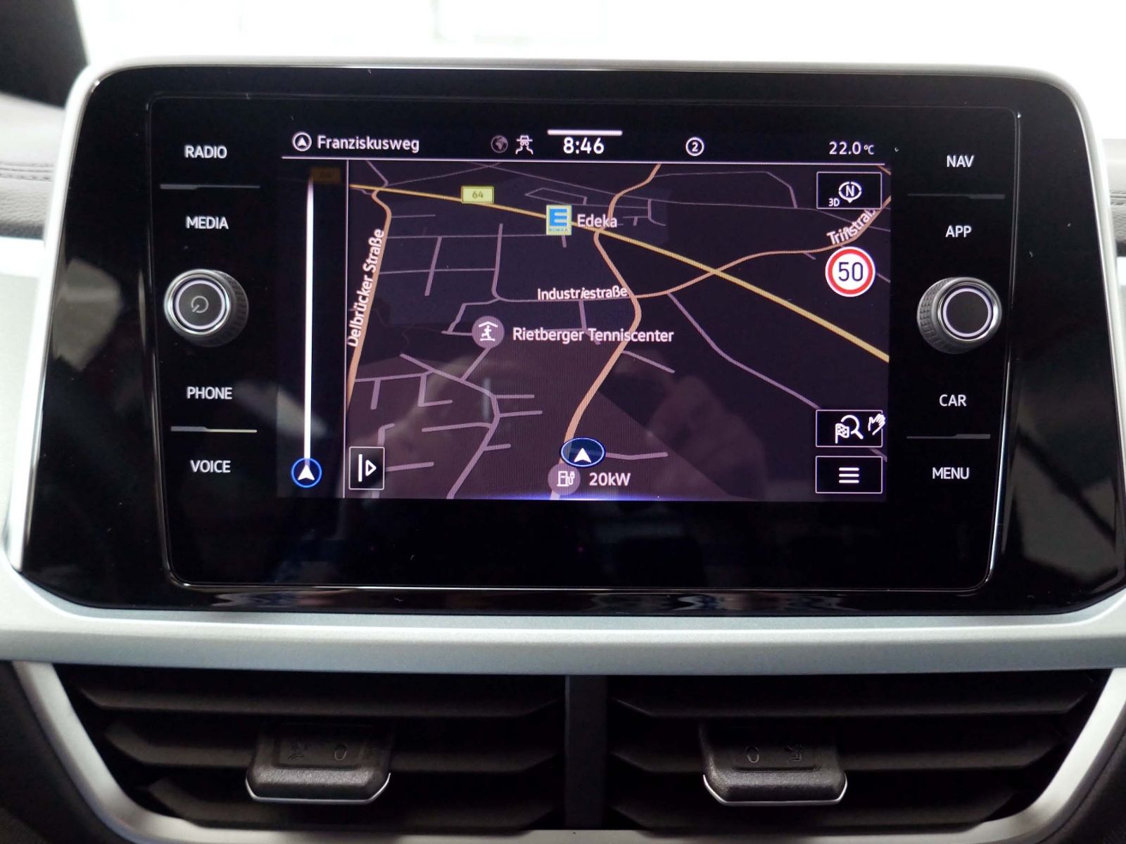 Fahrzeugabbildung Volkswagen T-Roc GOAL 1.5 TSI DSG | LED AHK RFK ACC