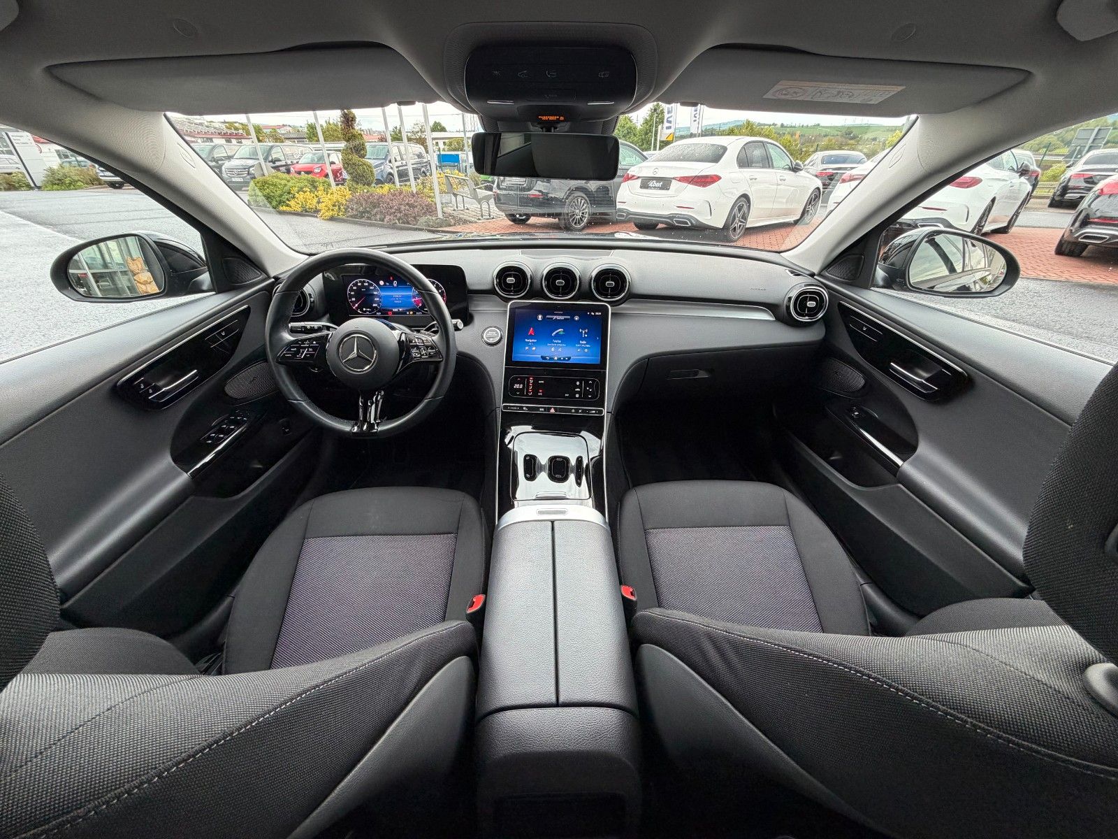 Fahrzeugabbildung Mercedes-Benz C 180 T LED+RKamera+LED+SpiegelP+EasyPack