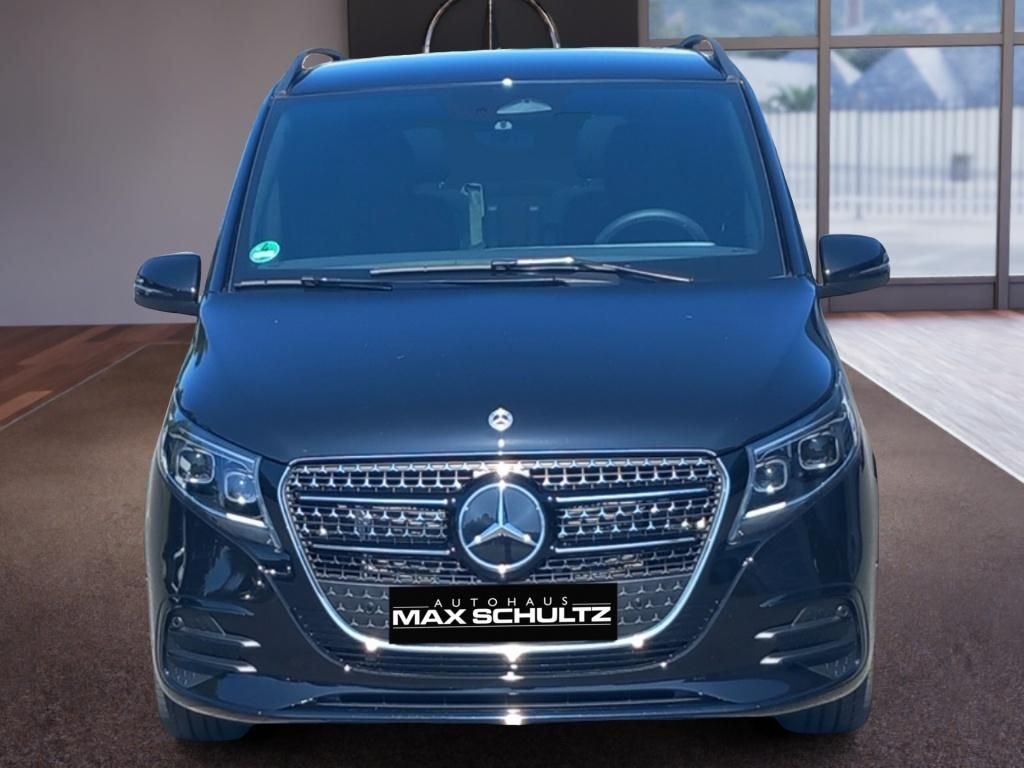 Fahrzeugabbildung Mercedes-Benz V 300 d Style 4M lang Pano*AHK*Airmatic*Navi*AMG