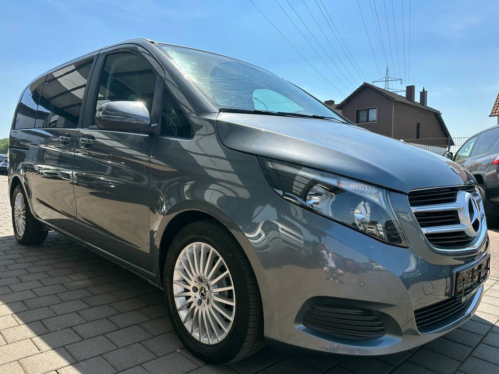 MERCEDES-BENZ V 250d 4MATIC Aut. Leder Navi AHK 6-Sitze TOP