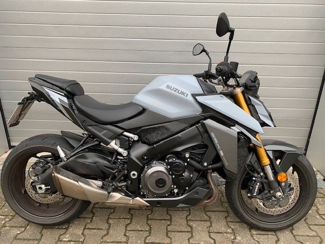 Suzuki GSXS1000