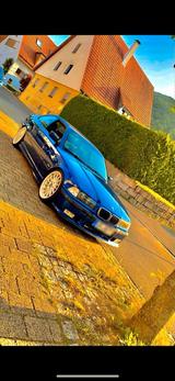 BMW E36 318is Coupé - BMW 318: Coupe, 318is