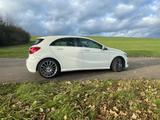 Mercedes-Benz A 180 AMG Line AMG Line - Mercedes-Benz A 180 mit Benzin-Antrieb: Leder, Limousine