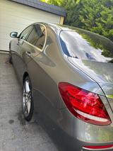 Mercedes-Benz E 350e AMG Line Autom. - Mercedes-Benz E 350: Plug-In Hybrid