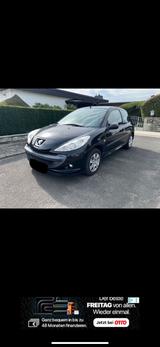 Peugeot 206+ - Peugeot 206 in Frankfurt (Main)