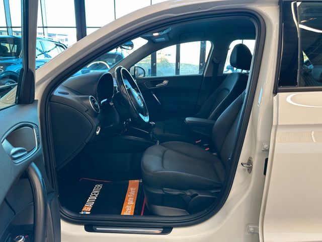 Audi A1 Sportback basis *Klima*SHZ*PDC*EURO 6*CD*