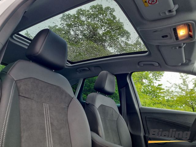 Crossland Ultimate 1.2l, HUD, Glasdach, SHZ, LHZ