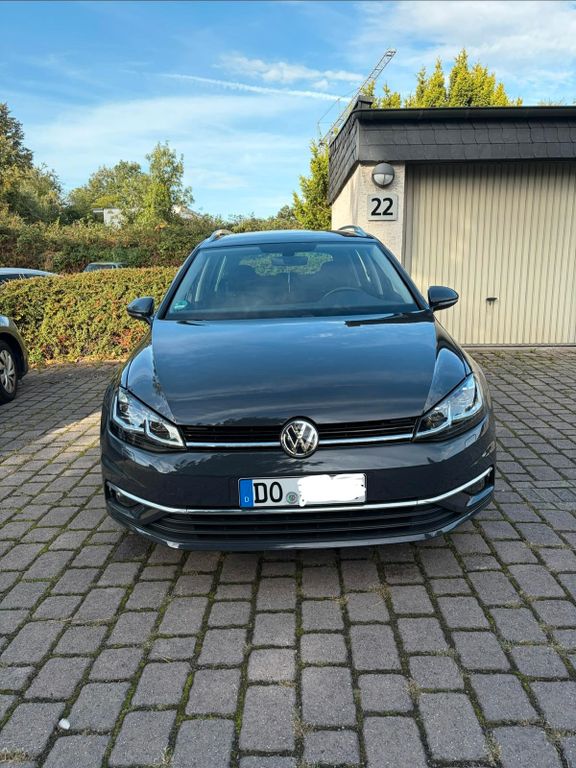Image of Volkswagen Golf