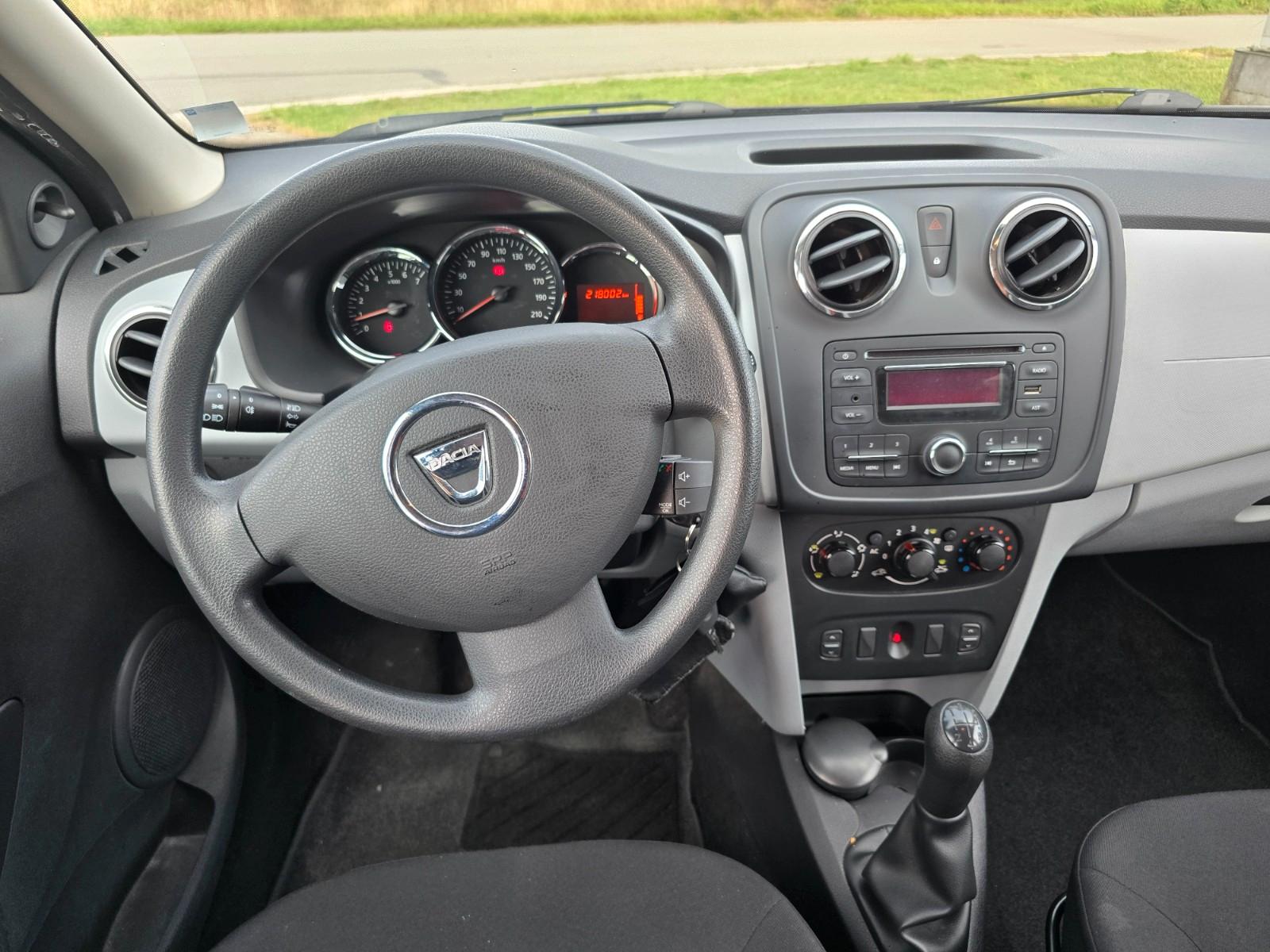 Dacia Logan 2013 — photo 15