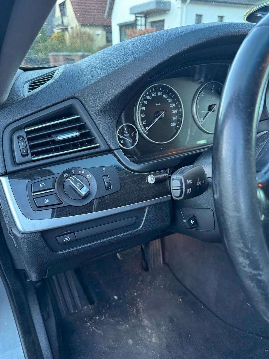 BMW 520 2011 — photo 6