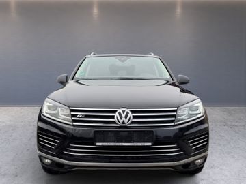 Volkswagen Touareg - 2
